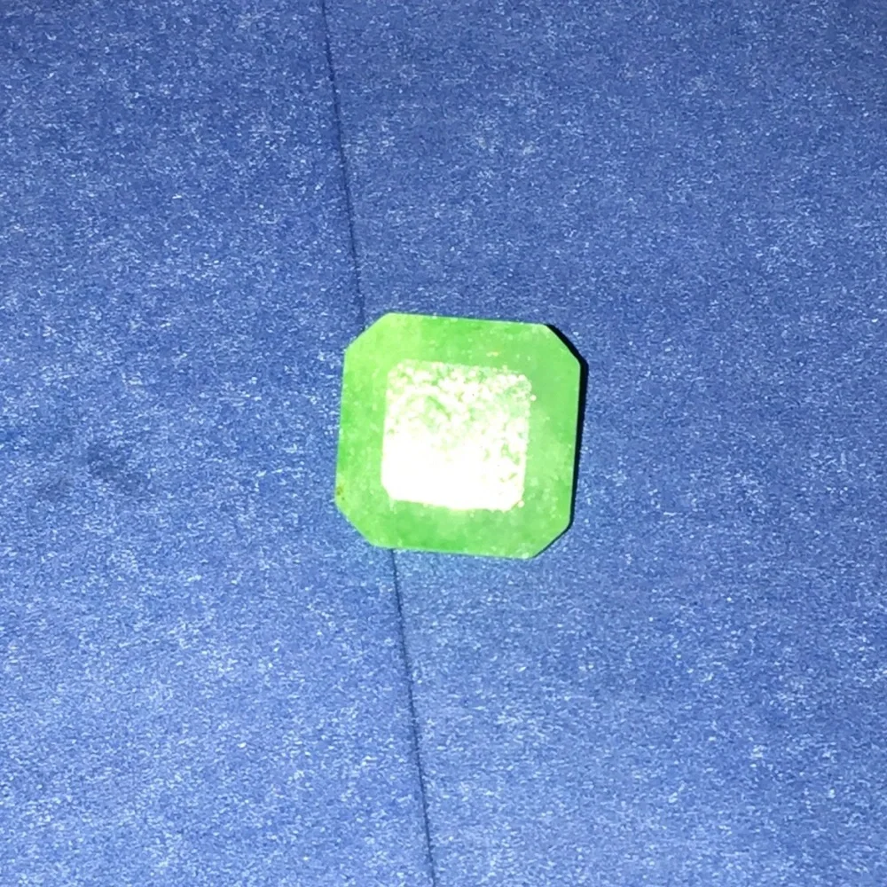 Emerald - Picture 5 of 5